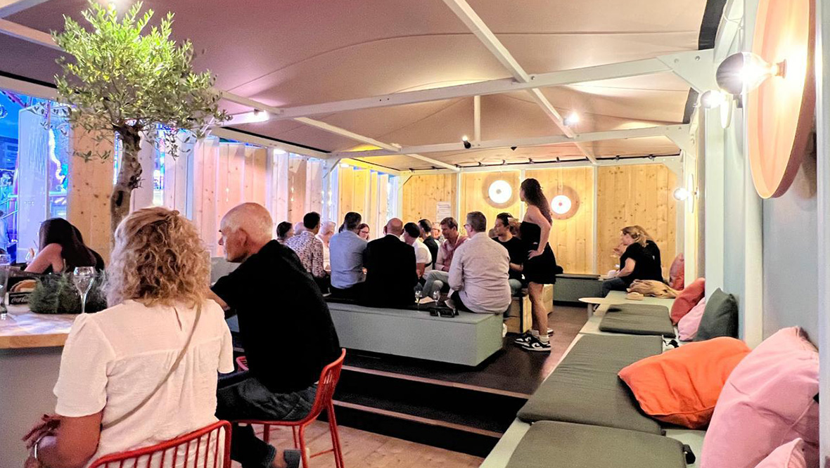 BERNARD MASSARD LOUNGE